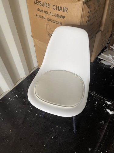 Suitable for vitra eames dsw - for,